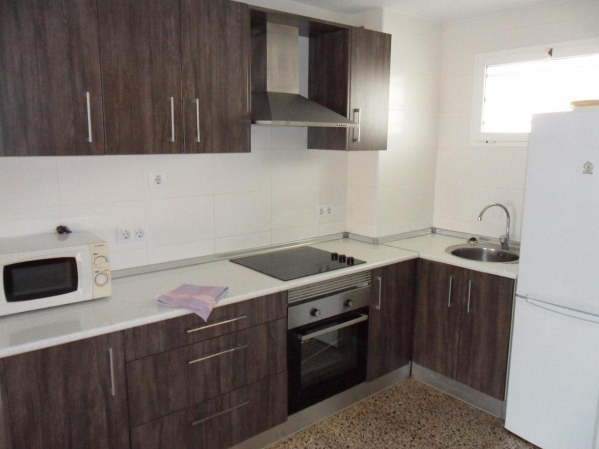 Apartamentos Cervantes Бенидорм Экстерьер фото