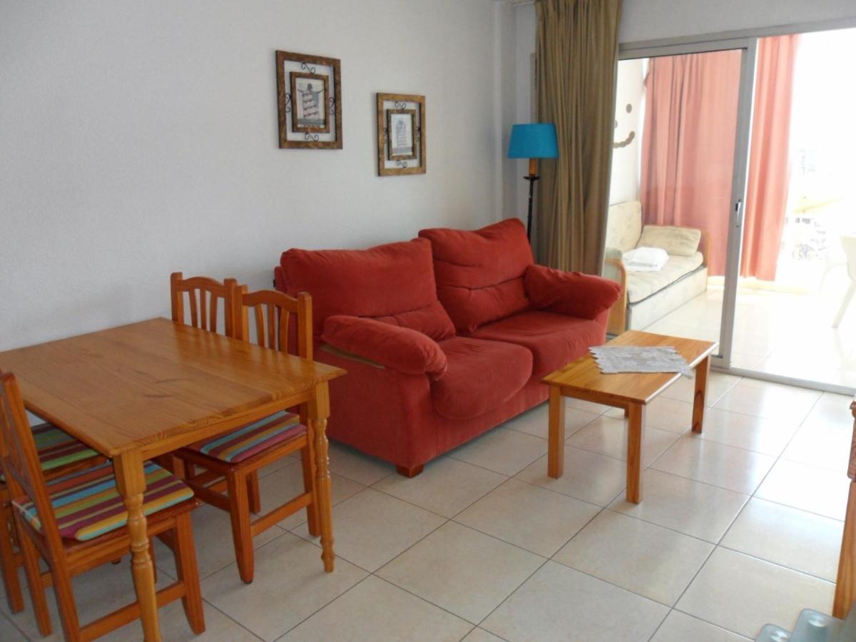 Apartamentos Cervantes Бенидорм Экстерьер фото