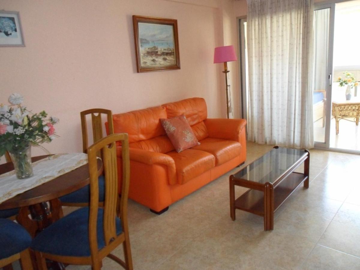 Apartamentos Cervantes Бенидорм Экстерьер фото