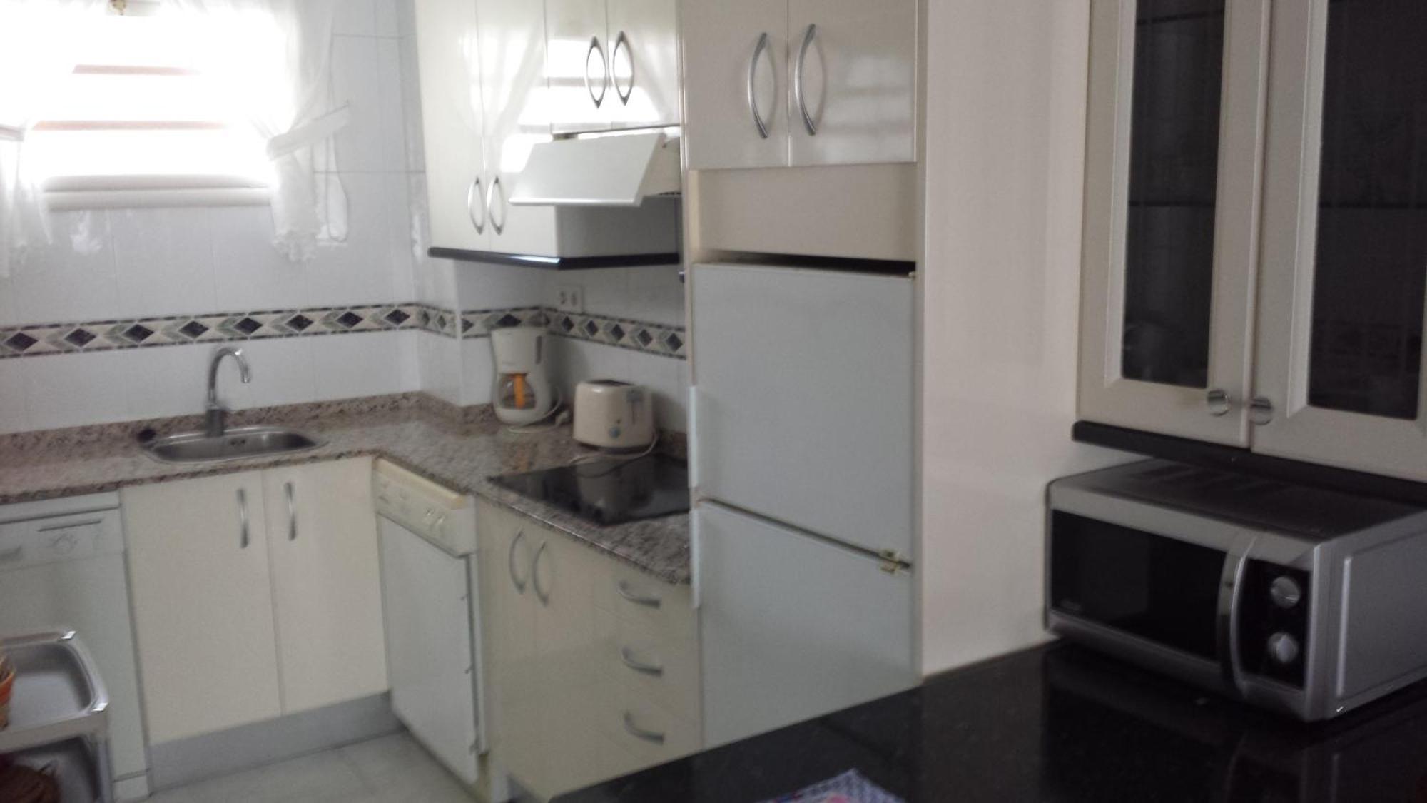 Apartamentos Cervantes Бенидорм Экстерьер фото