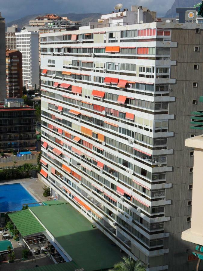 Apartamentos Cervantes Бенидорм Экстерьер фото